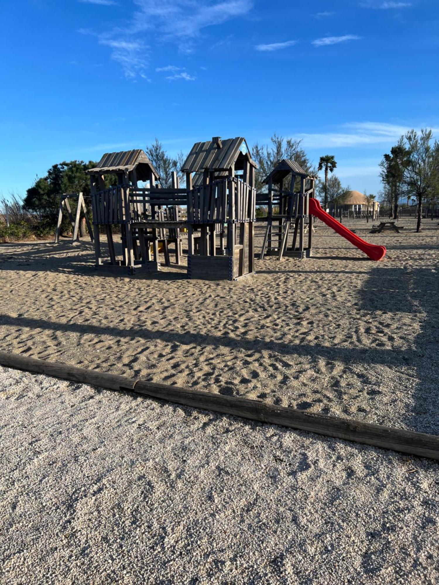 Campsite Les Dunes 5 Etoiles Mobil 6 Personnes