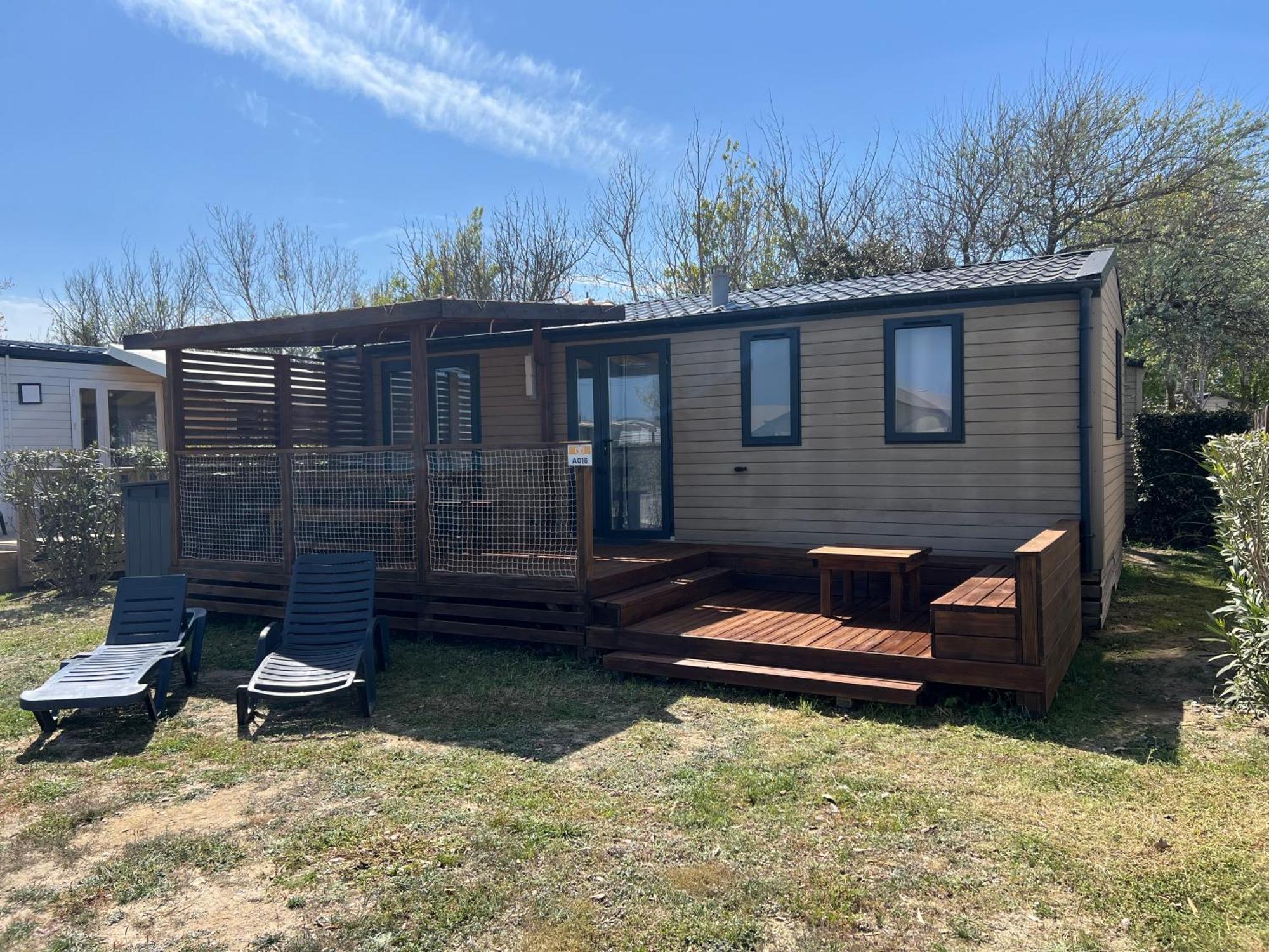 Les Dunes 5 Etoiles Mobil 6 Personnes Campsite *